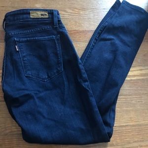 Levi’s Demi curve. Two pairs. Brand new